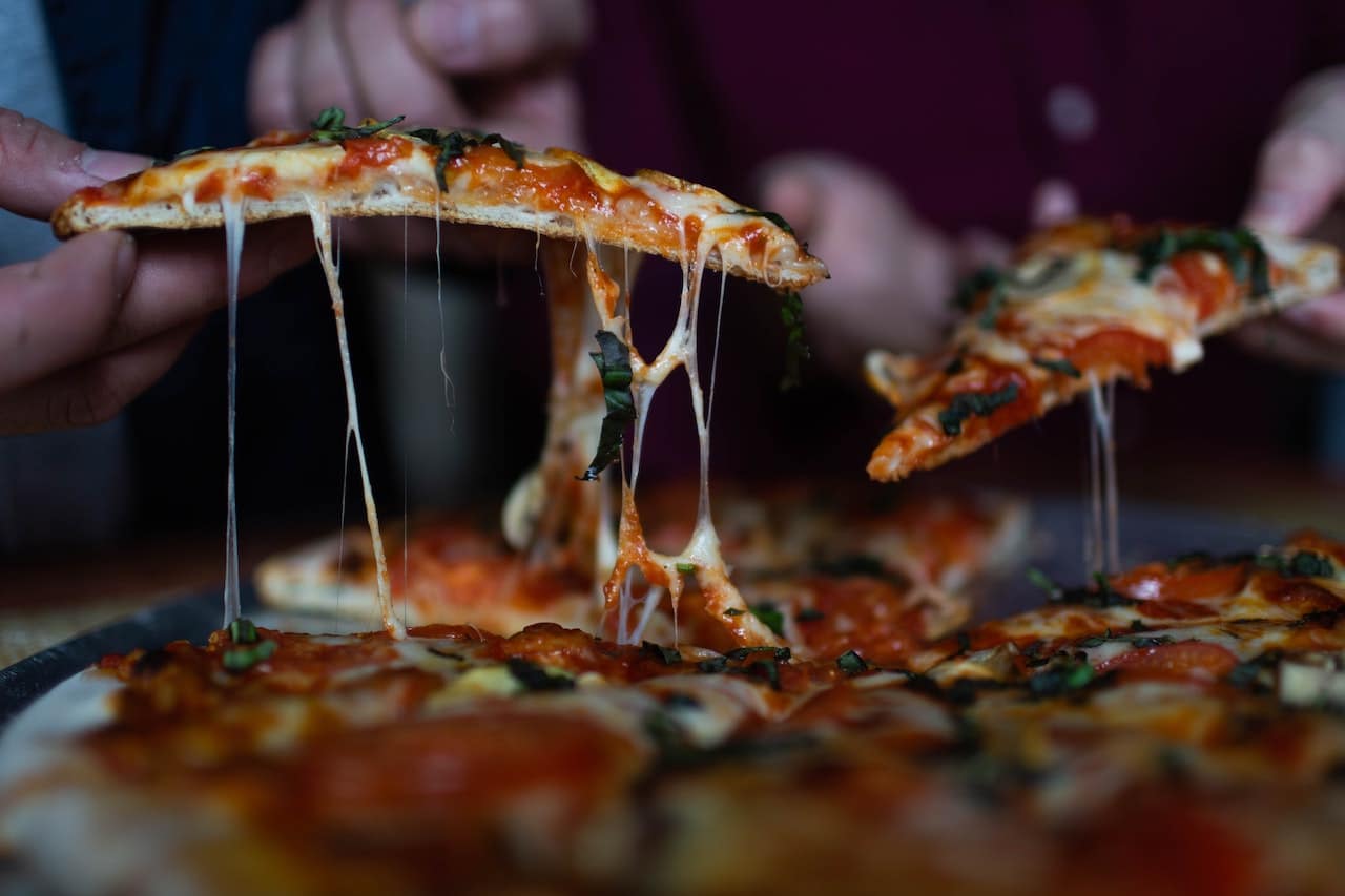 You are currently viewing Pizza in Cozumel: 11+ Best and Unusual Pizzas